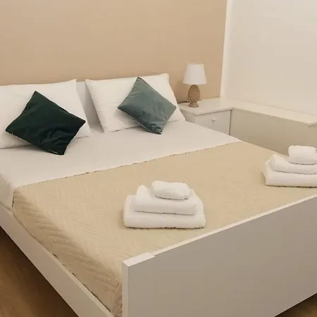 Elegante Matrimoniale Clemente House Centro Guest house Catania